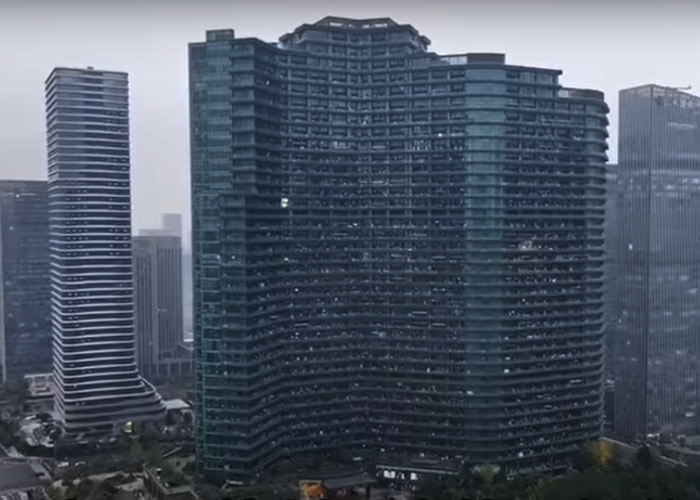 Colossal: Edifício gigante na China abriga entre 10 a 20 mil pessoas