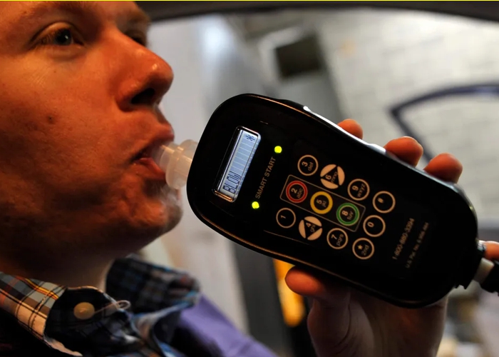 Câmara municipal exigirá teste de bafômetro para acesso de vereadores