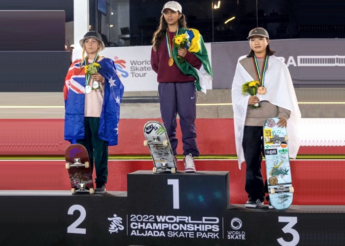 Rayssa Leal é campeã mundial de skate street nos Emirados Árabes