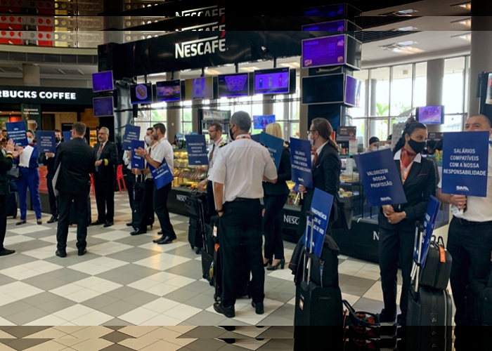Aeronautas rejeitam acordo de negociação salarial e prosseguem com paralisação