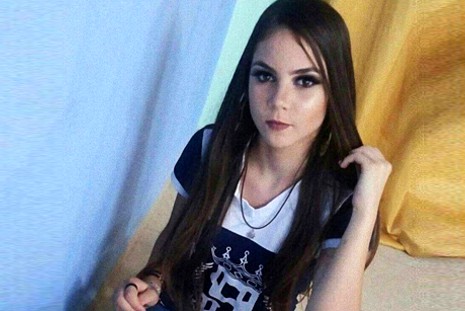 Adolescente de 15 anos é morta com cerca de 30 facadas