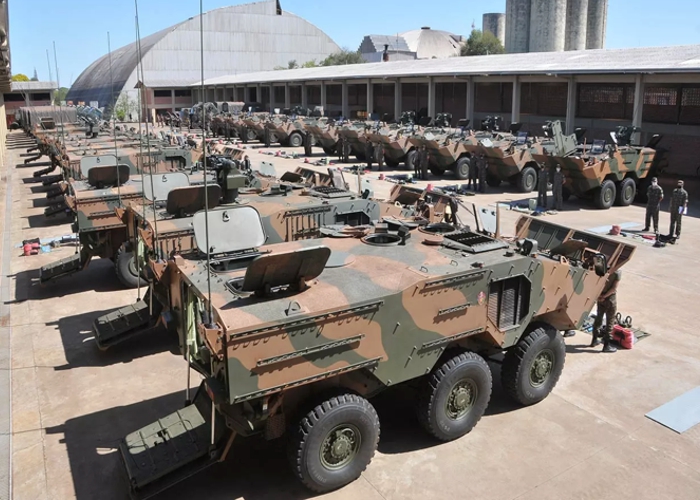 Governo brasileiro nega venda de 450 blindados do Exército a Ucrânia