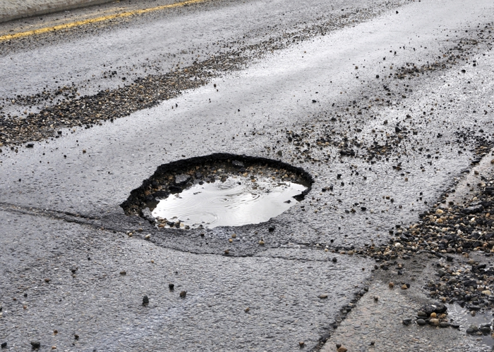 Justiça condena DNIT a pagar uma indenização a transportadora por danos materiais transportadora por acidente causado por buraco