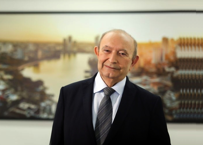 Buega Gadelha é reeleito para a presidência da FIEP