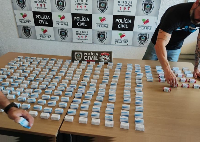 Polícia apreende 250 frascos de anabolizantes avaliados em R$ 100 mil