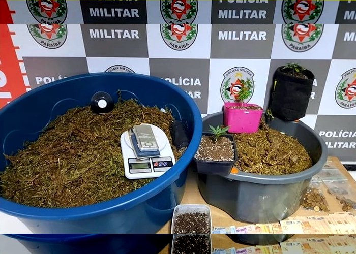 PMPB prende universitário com drogas em apartamento