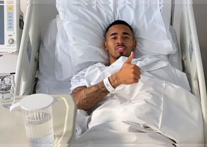 Técnico diz que lesão de Gabriel Jesus é mais grave do que esperado