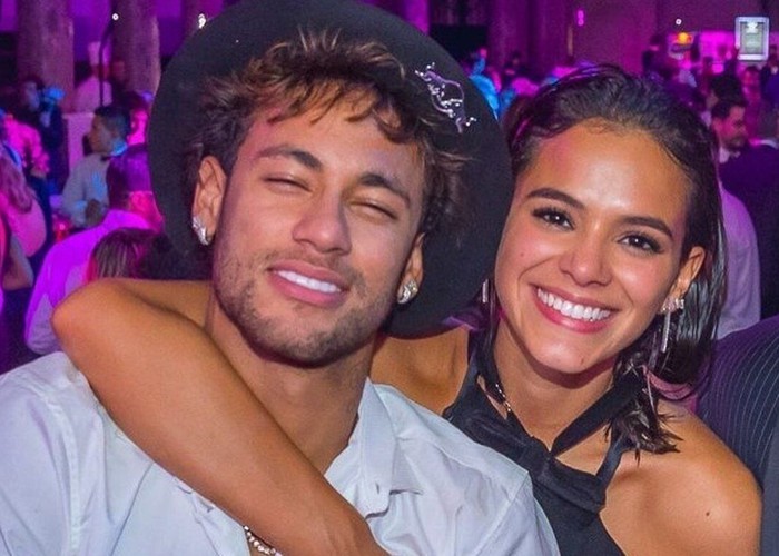 Neymar Jr. fala sobre Bruna Marquezine: ”Já amei, já foi”