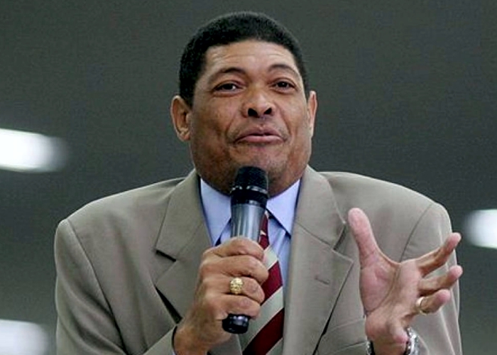 Valdemiro Santiago pede R$ 10 milhões a fiéis para pagar dívidas trabalhistas