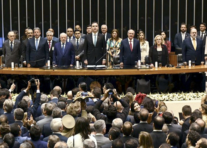 Brasil: Lula toma posse como Presidente da República