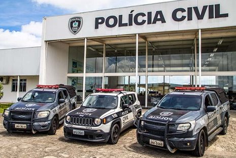 Troca de tiros entre policiais aconteceu por críticas de um deles ao uso político do Hino Nacional
