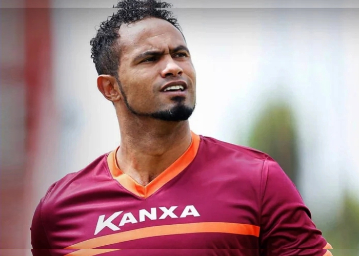 Justiça concede liberdade condicional ao goleiro Bruno